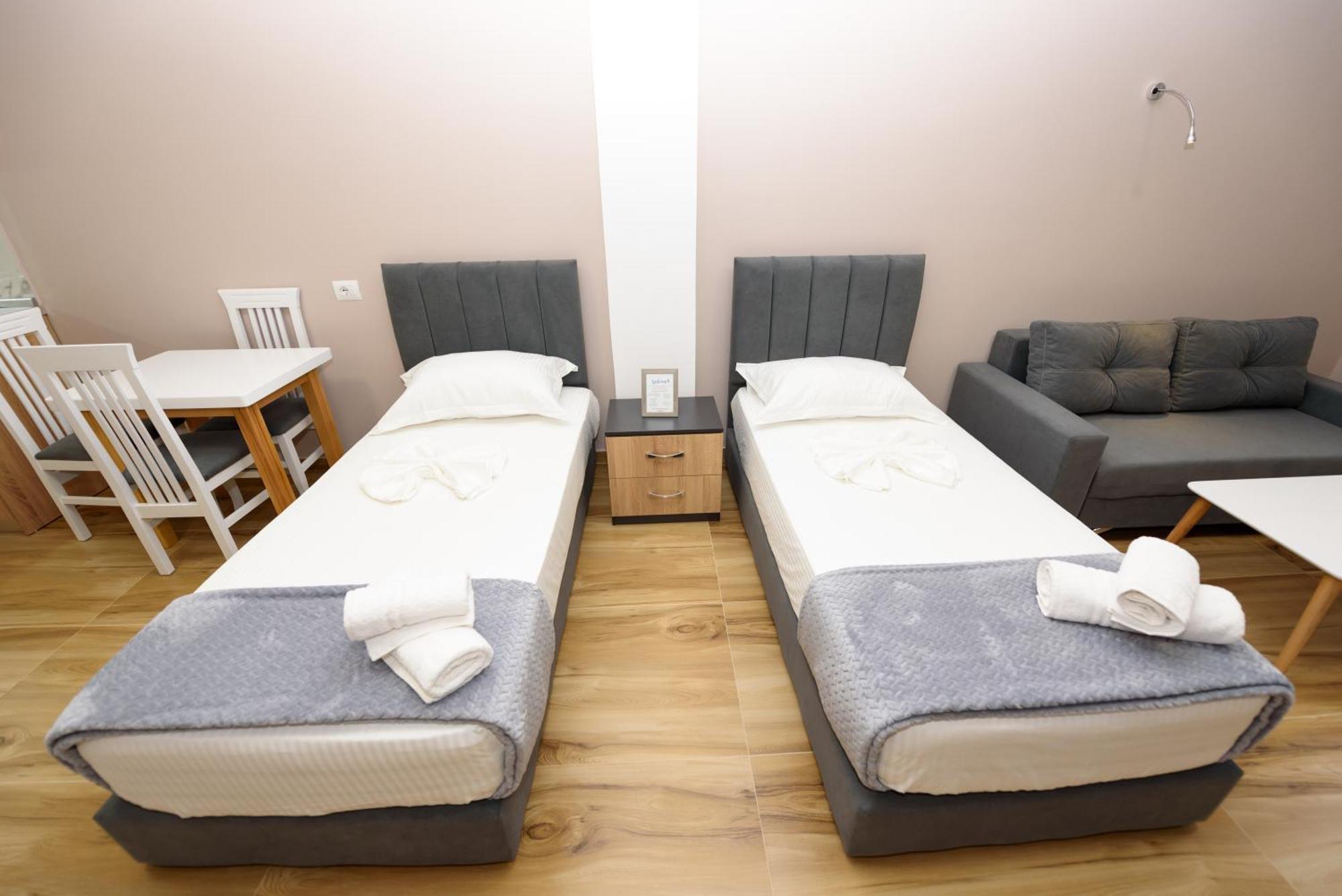 Mezani Homestay *