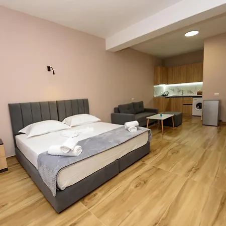 Mezani Guest House Vlorë Esterno foto