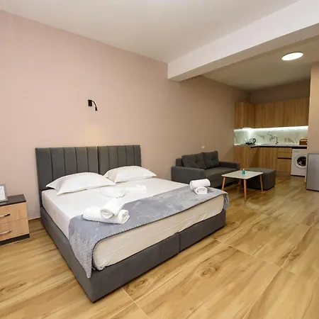 Mezani Guest House Vlorë Esterno foto